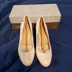 Life Stride White heels, 8W
